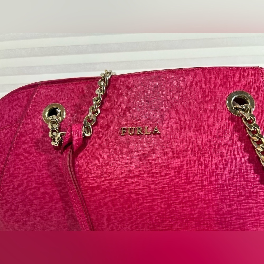 Furla Julia Tote Shoulder Bag with Matching Zip Pouch in Barbie Pink Leather EUC - Picture 7 of 16